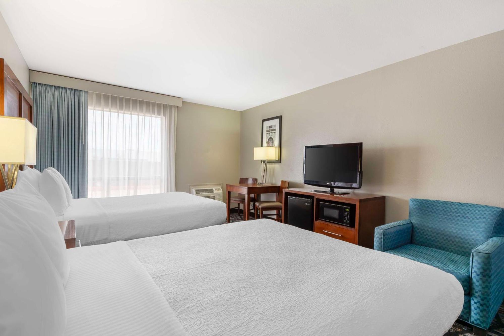 Best Western Near Lackland Afb Seaworld San Antonio Exterior photo