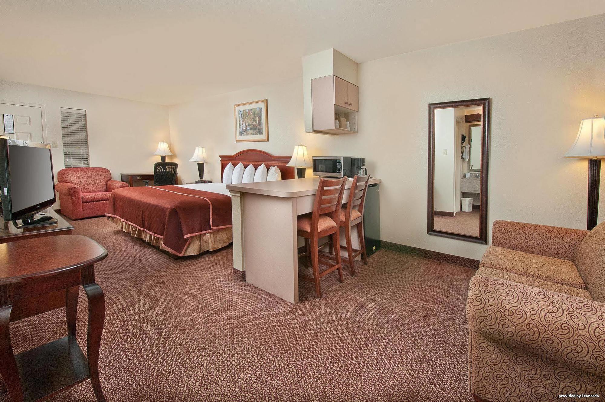 Best Western Near Lackland Afb Seaworld San Antonio Exterior photo